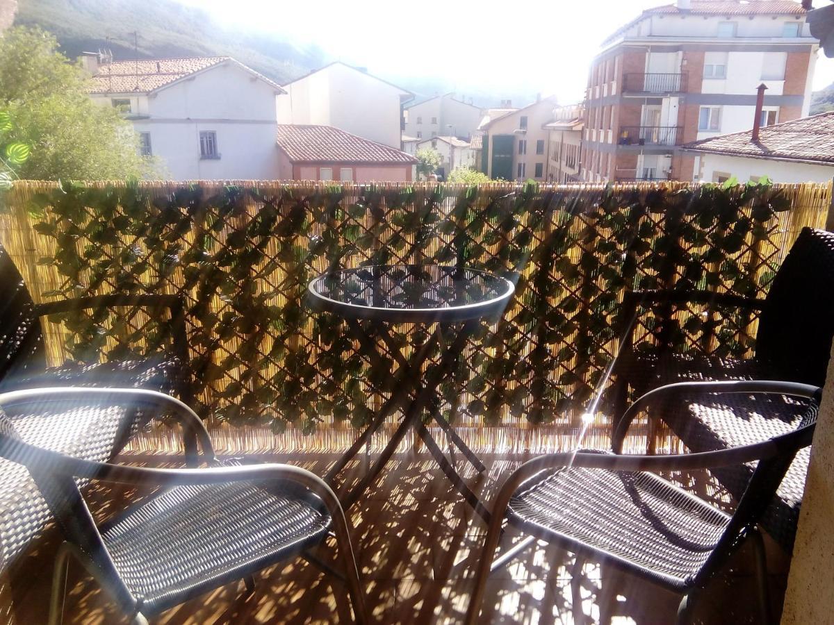 Apartamentos Rurales Imaz Etxea - Urbasa Оласагутия Экстерьер фото